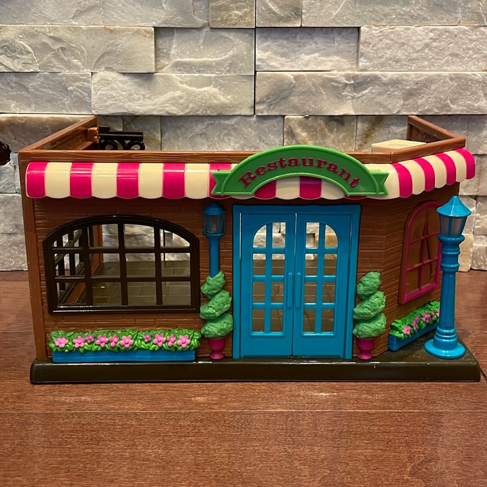 Li’l Woodzeez Pass the Pasta Restaurant
